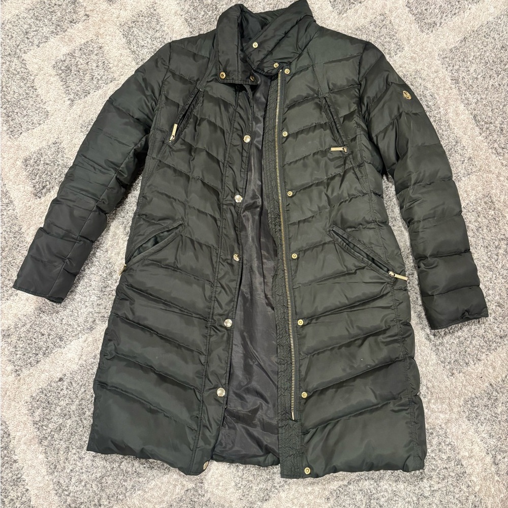 MICHAEL Michael Kors dark brown Puffer Jacket
Size medium